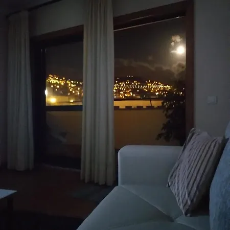 Floor Center - Mercado, Privileged View Apartment *