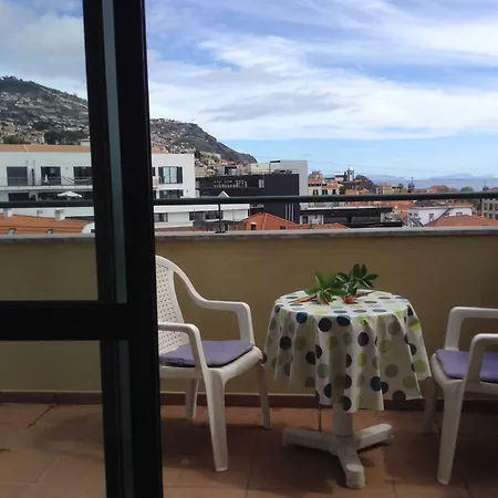 Floor Center - Mercado, Privileged View Apartment Funchal (Madeira)